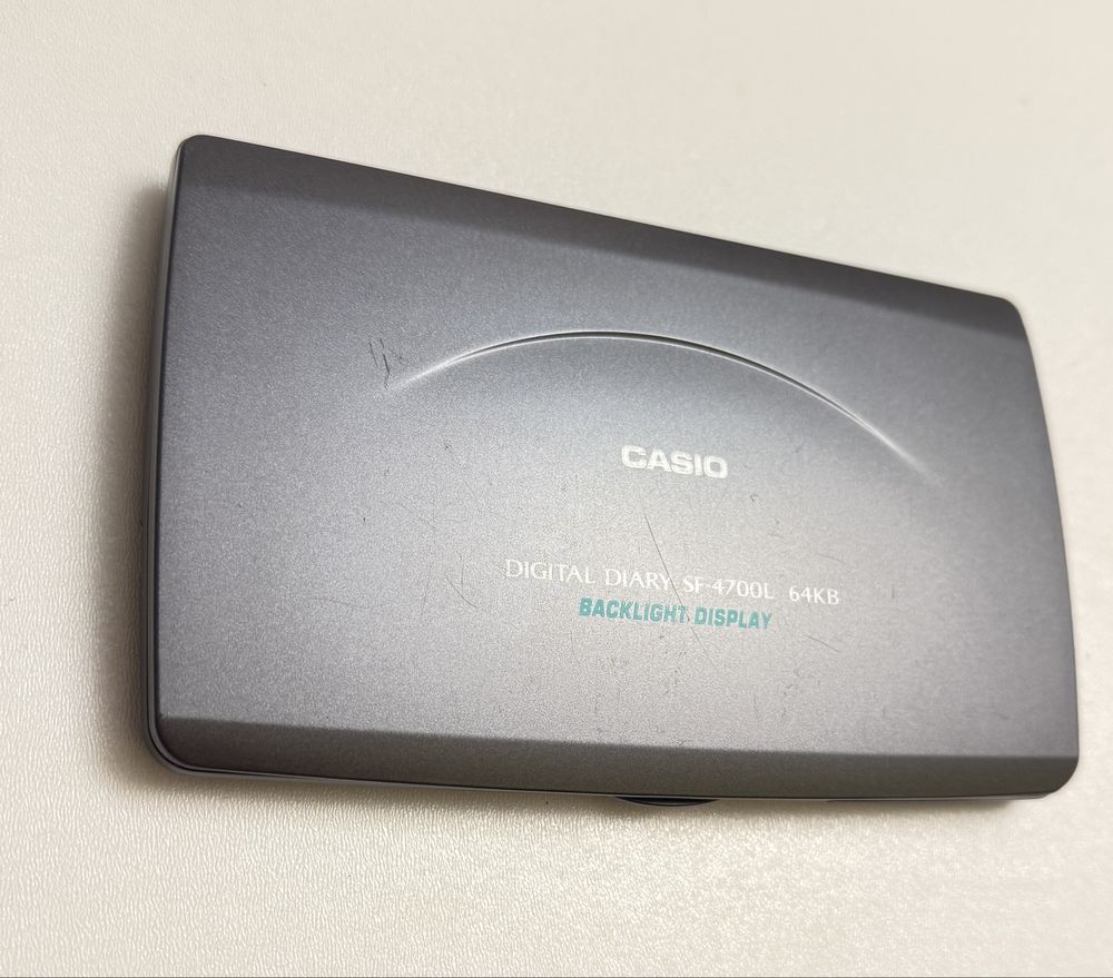 Organizer Casio SF-4700L 64KB lata 90 retro vintage