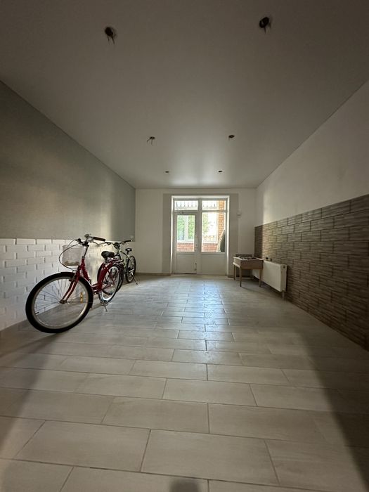 Продаж приміщення в новобудові з окремим входом центр міста 85 метрів