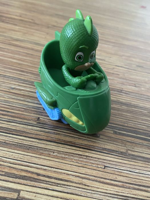 Геко в гекомобілі