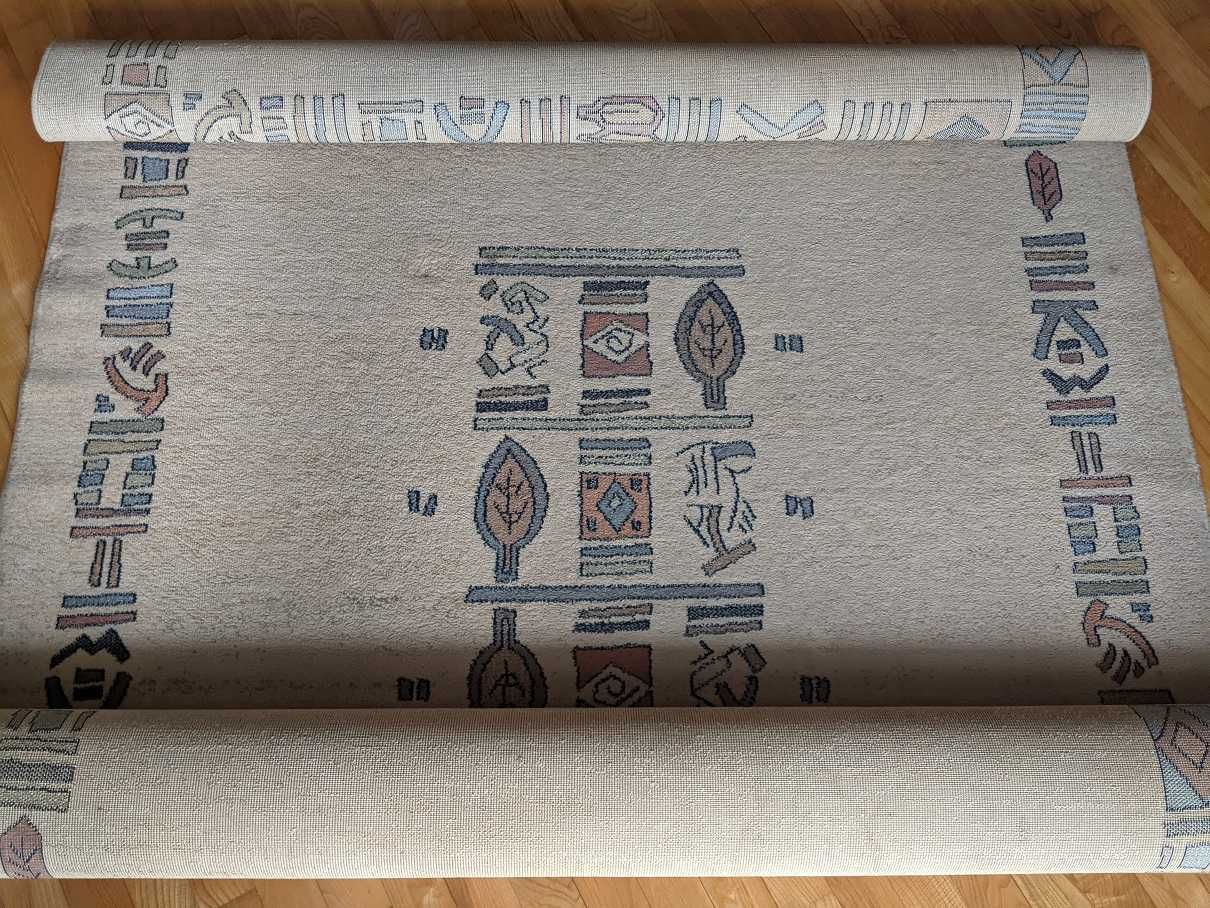 Dywan o wymiarach 230x170 cm beżowy, nowoczesny wzór