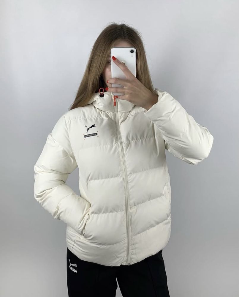 Продам зимову куртку Puma