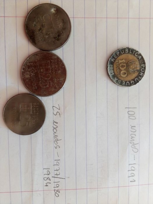 Moedas de escudos