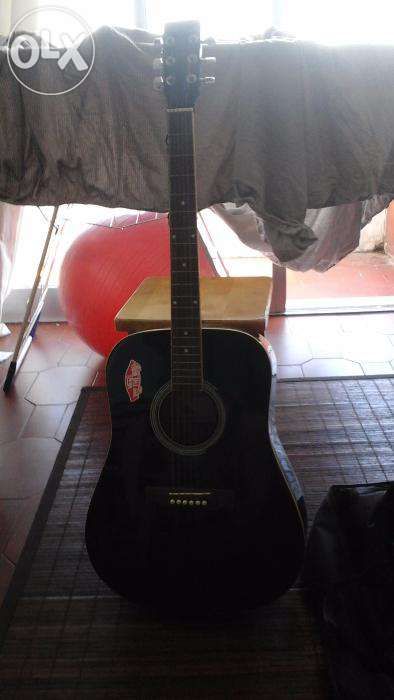 Viola semi-aucústica