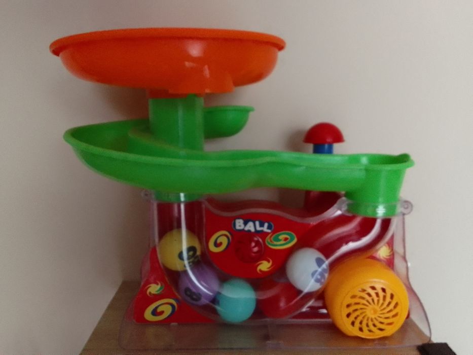 Fontanna do kulek dla dziecka