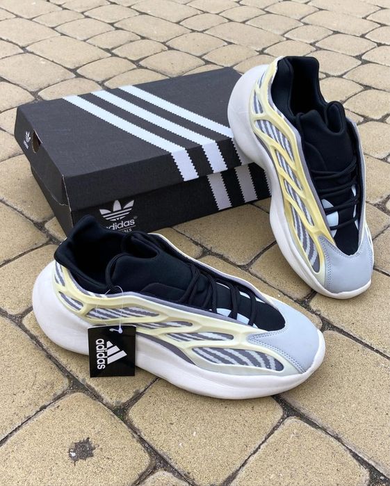 Чоловічі кросівки  Adidas Yeezy Boost 41 ,43