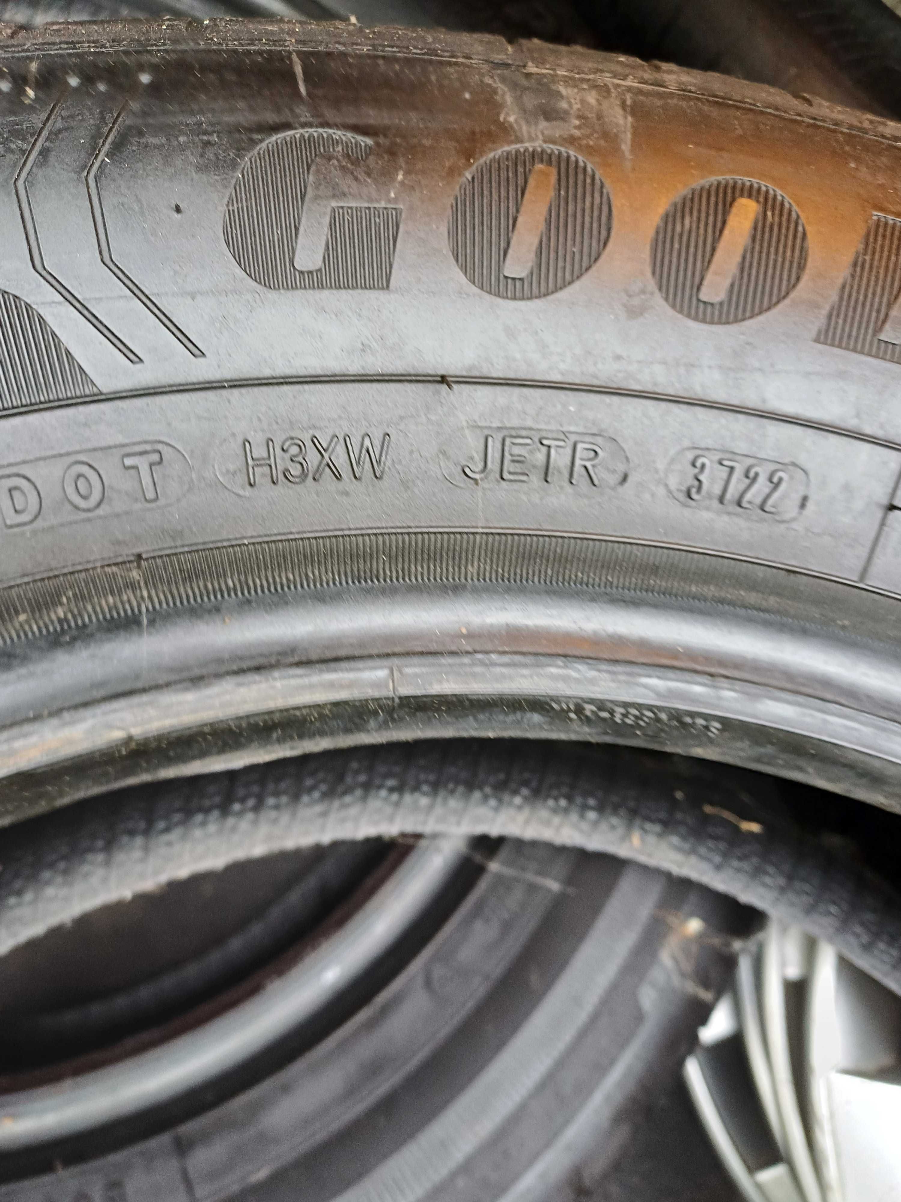 Opony letnie 205 60 r16 jak nowe