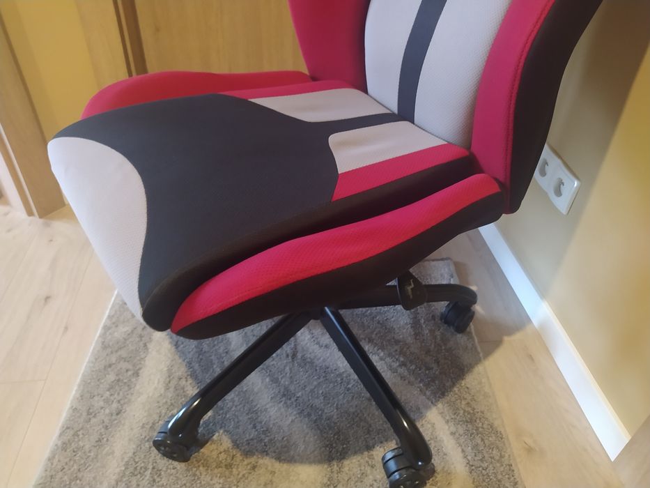 Fotel SPC Gear EG450 CL