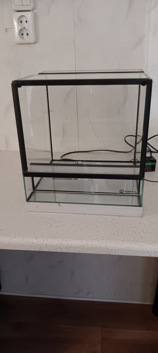 Terrarium 30x30x30 plus mata grzewcza 14x15 5W
