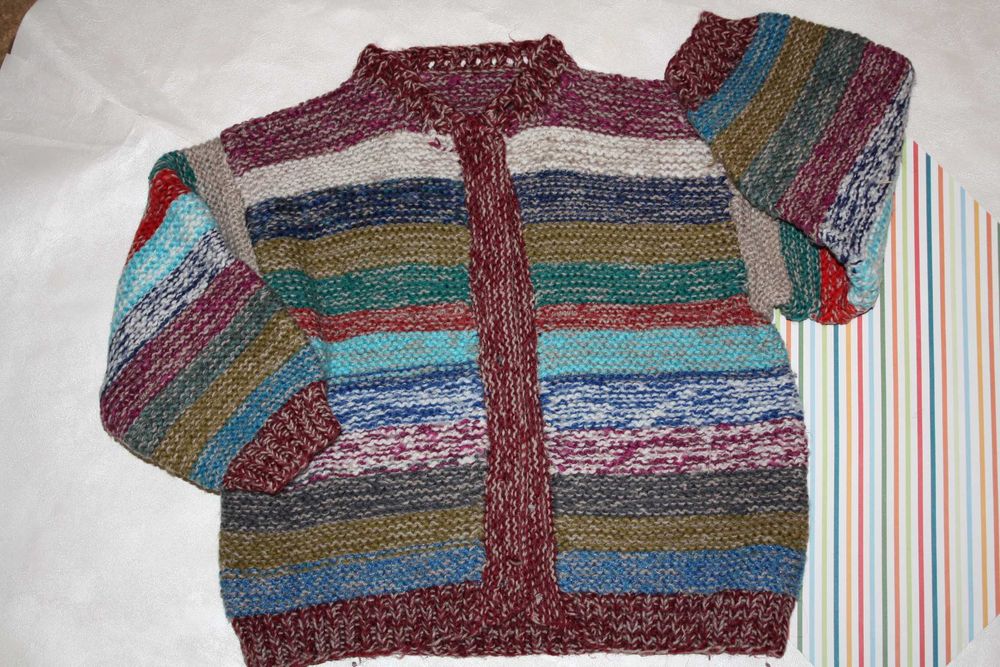 В'язана кофта з пряжі з вовною для дитини 3/4років