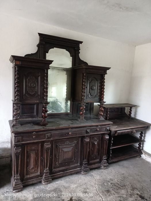 Kredens w stylu Henryka II