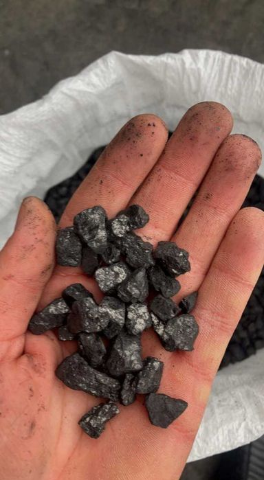 Вугілля брикети пелети з доставкою по Україні