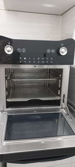 Rzadko używany, świetny piekarnik z funkcją gotowania 34/35 cm