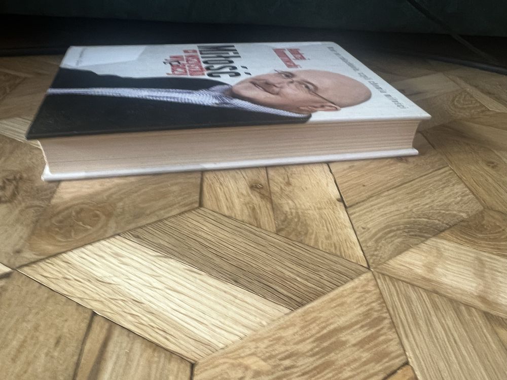 Miłość ci wszystko wypaczy Andrzej Komorowski