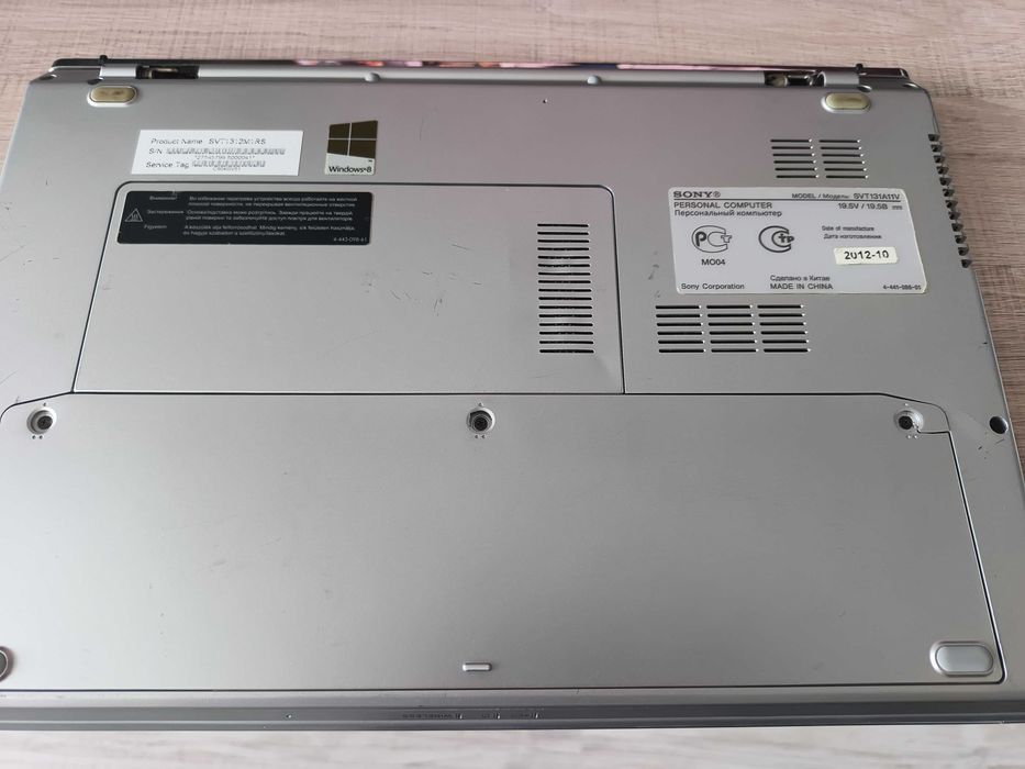 Sony VAIO SVT1312M1RS i3 сенсорний для простих задач ліц. Windows