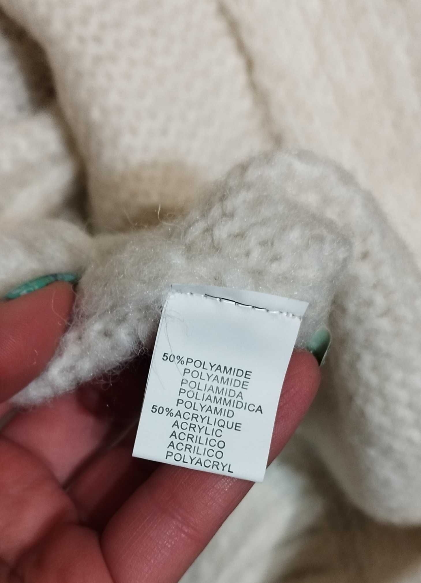 Kardigan MOCCI śmietankowy w truskawki uni Nowy