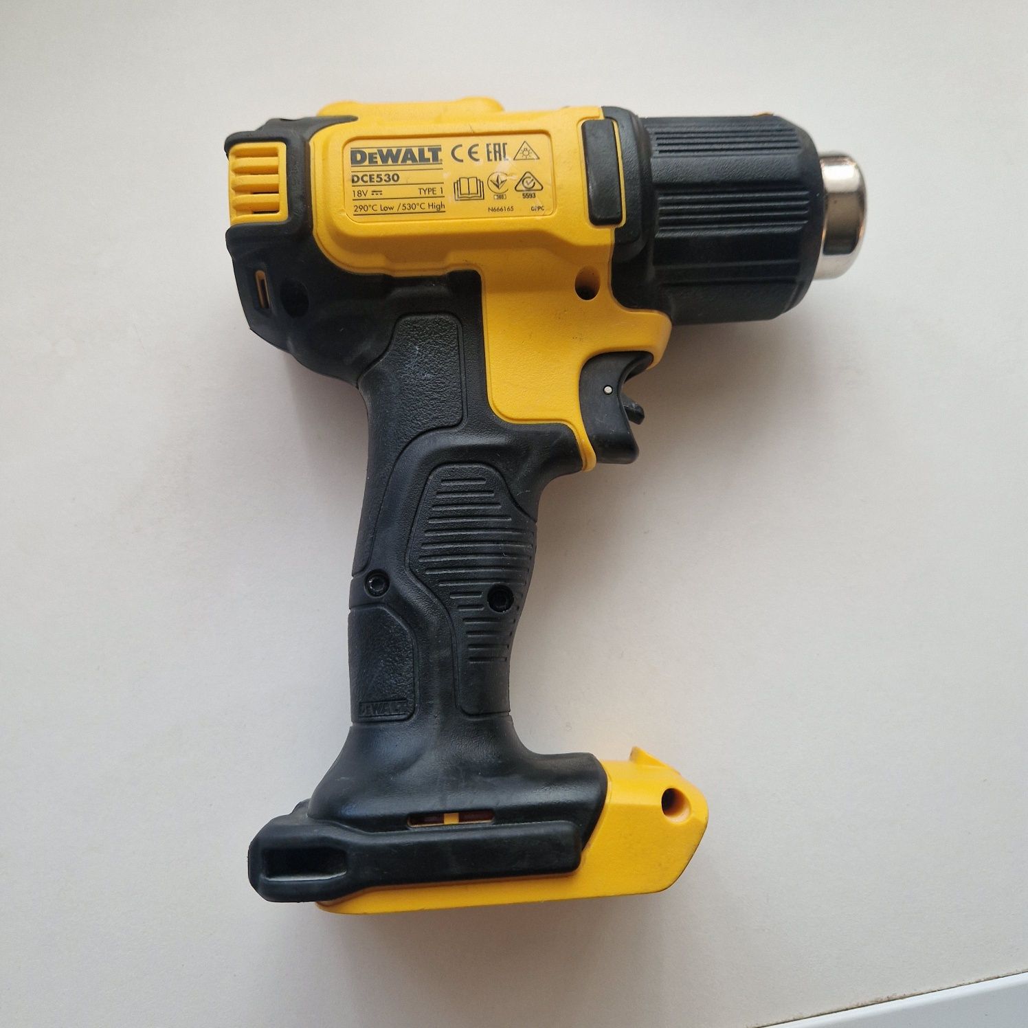 Opalarka dewalt 18v dce530