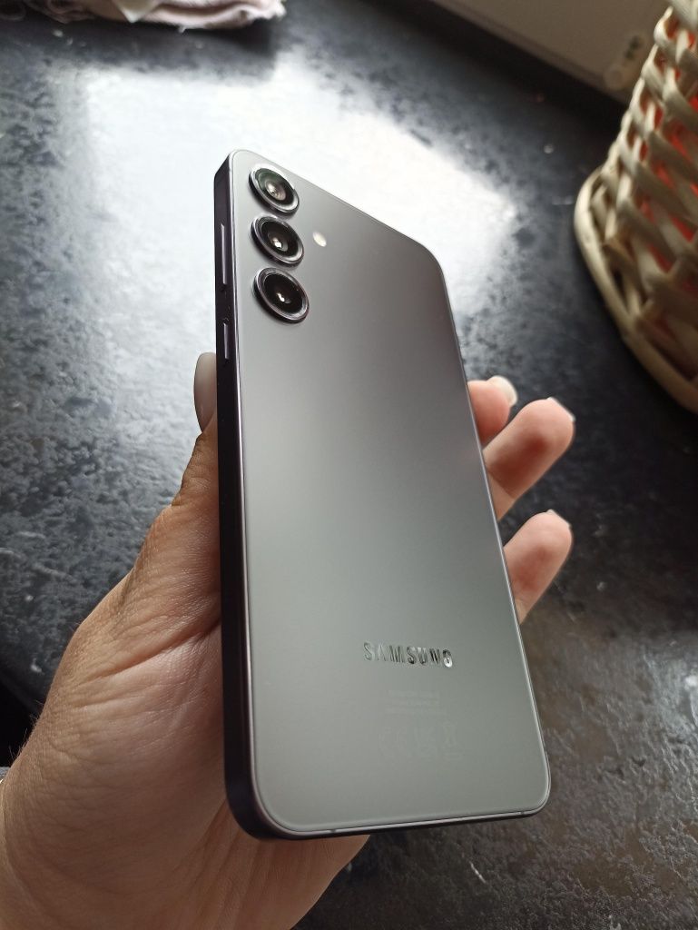 Samsung S24 plus