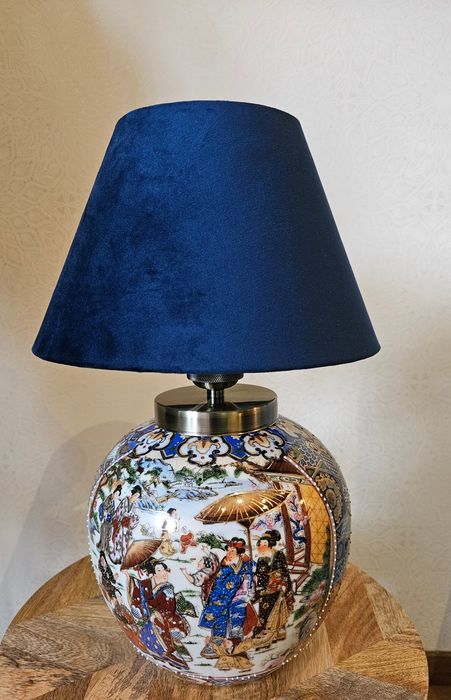 Lampa ceramiczna z chińskiej porcelany