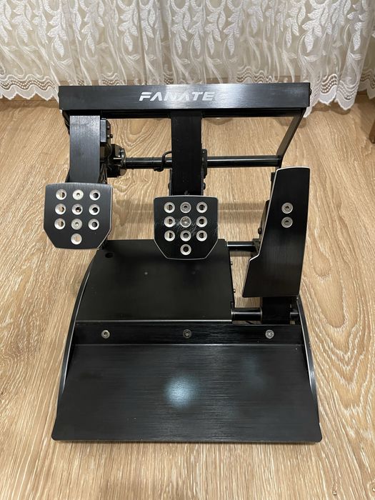 Педалі для сімрейсінгу Fanatec clubsport v3 inverted