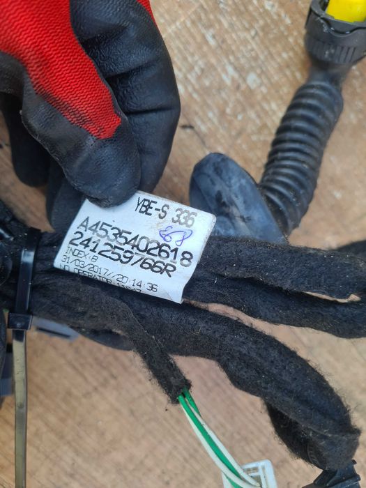 Smart Fortwo III W 453 wiązka drzwi prawa czujnik