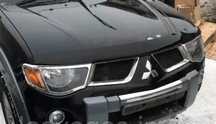 Комплект передних и задних хромированных накладок на Mitsubishi L200