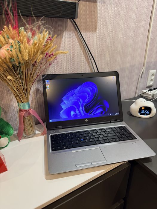 Ноутбук розваги та навчання  HP intel i5+640 ssd+16 ddr4 Стан нового