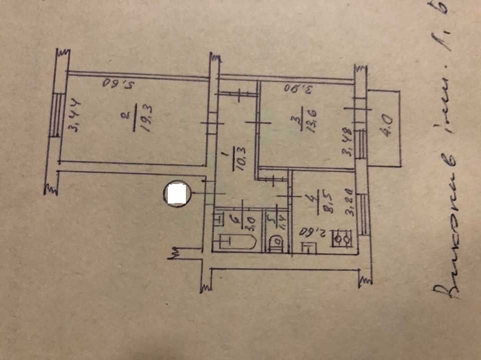 Продам 2 ком сталинку, метро Васильковская 1 минута