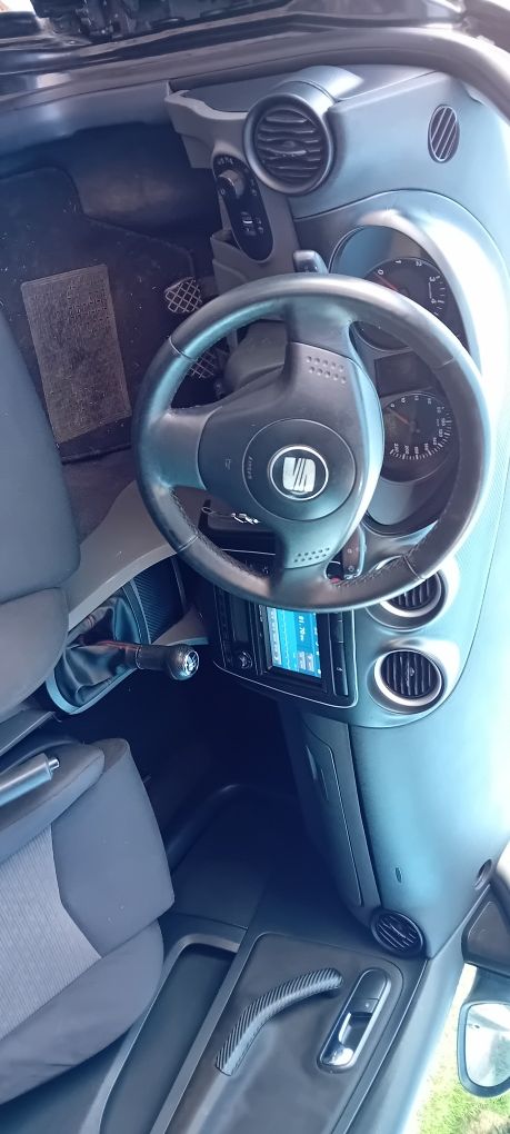 Seat ibiza 6L 5 lugares em ótimo estado