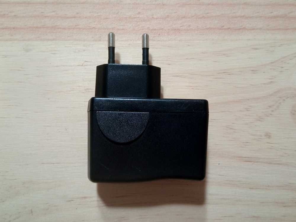 Carregador Para Telemóvel - Huawei HS-050040E7