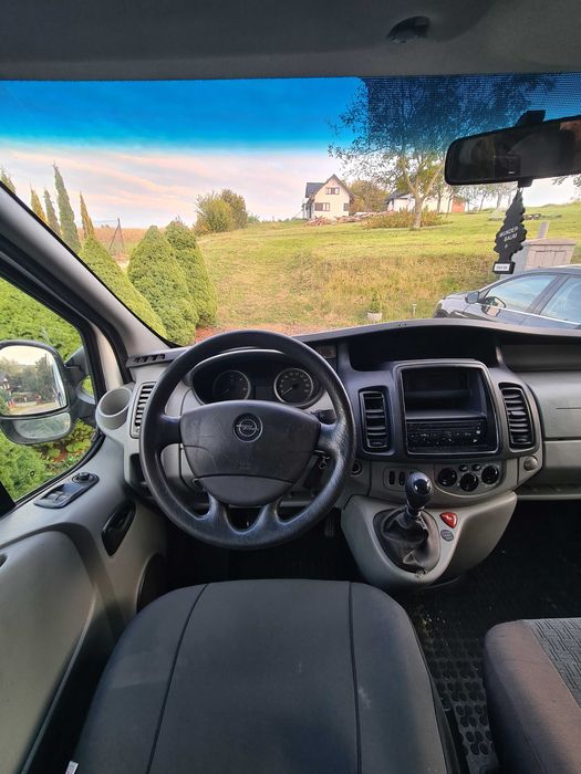 Opel vivaro 9 osobowy Long