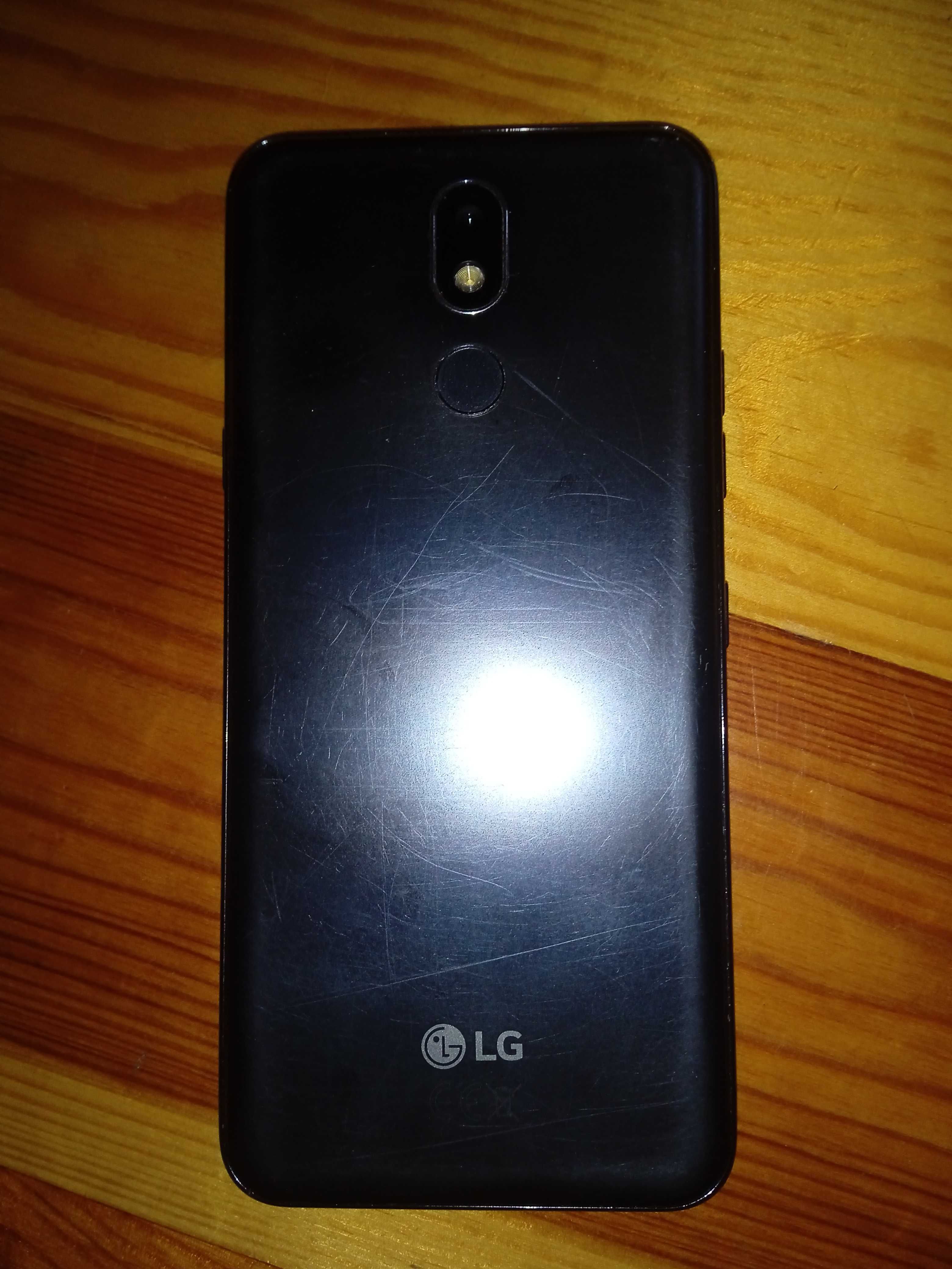 Telefon LG K40...