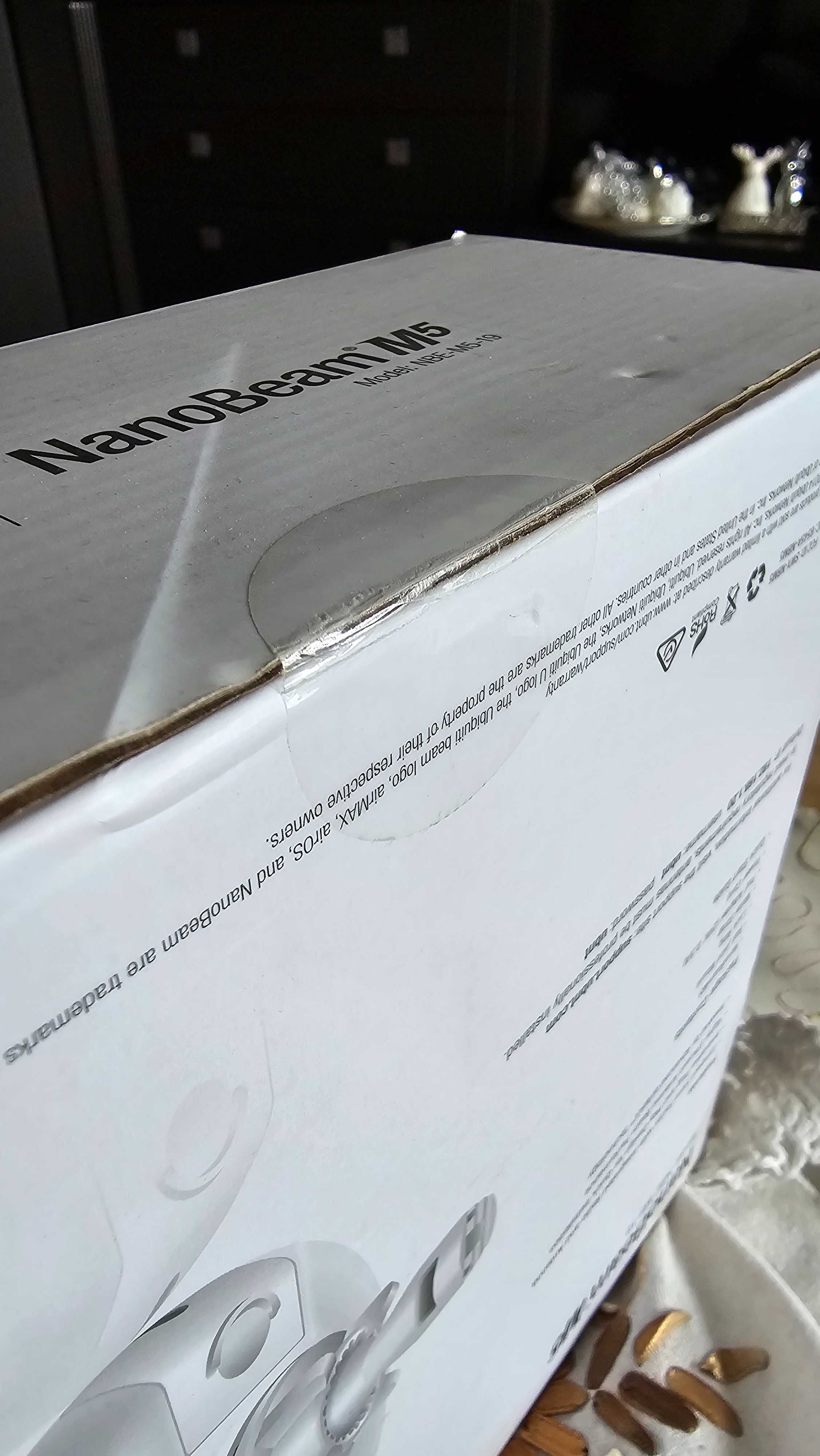 UBIQUITI NanoBeam M5 Model: NBE-M5-19