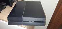Konsola PS4 + 2 PADY
