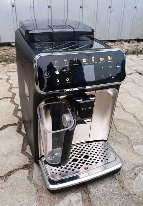 Кофемашина кофеварка Саеко Филипс Saeco Philips EP5447 LatteGo