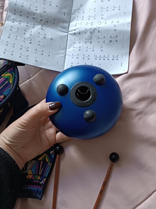 Глюкофон , барабан в чехле и нотами