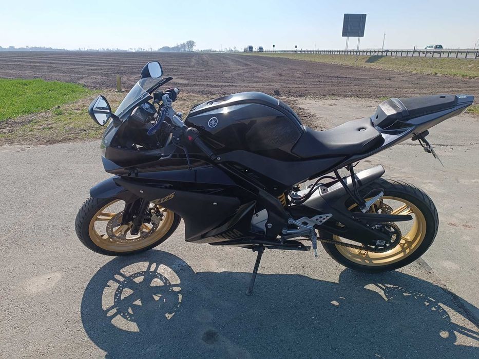 Motor Yamaha YZF R125