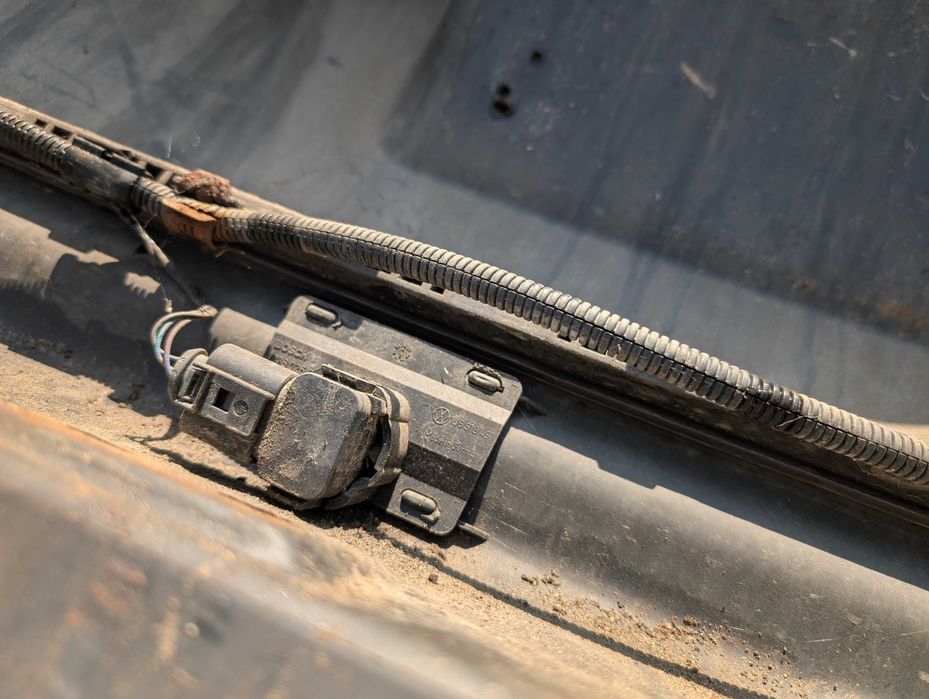 Zderzak tylny Golf 4 LB5N HB 5D Dokładka PDC czujniki parkowania moduł