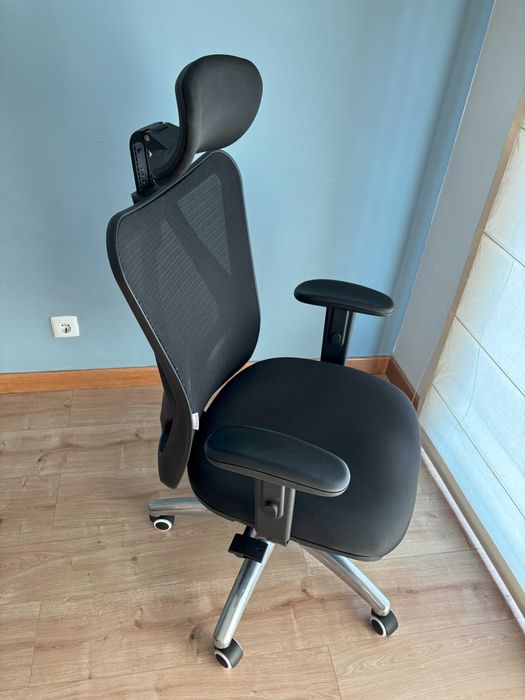 Cadeira de escritório ergonómica SIHOO em óptimo estado