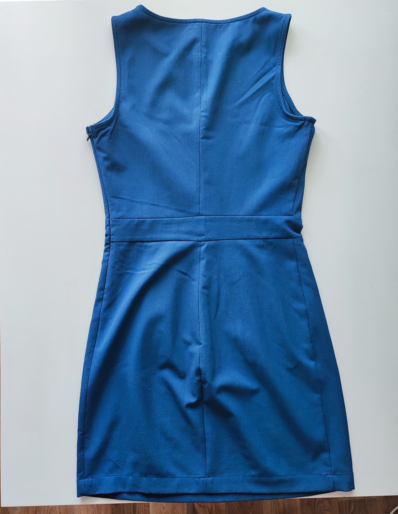 Синя сукня-футляр М, плаття