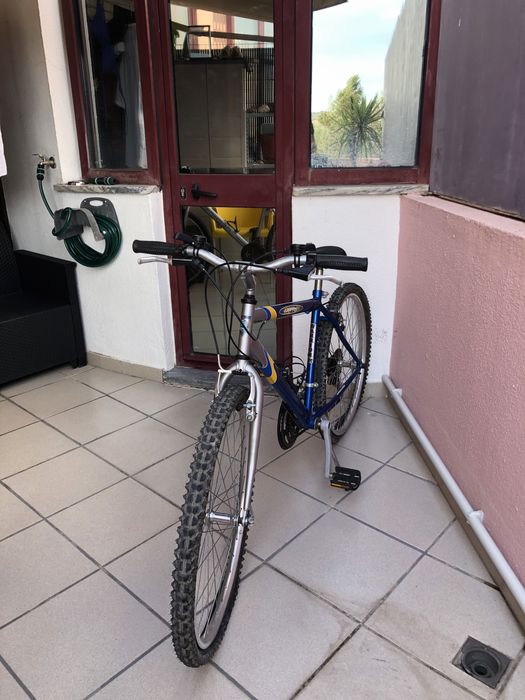 Bicicleta  todo o terreno modelo BTT