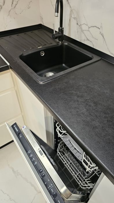 Эксклюзив 3 комнатная ЖК Ньютона Новые Дома Коммунальный рынок