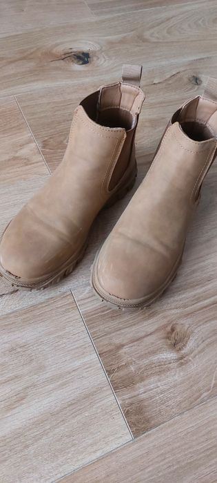 Botki, sztyblety kozaki chłopięce Reserved rozm. 36