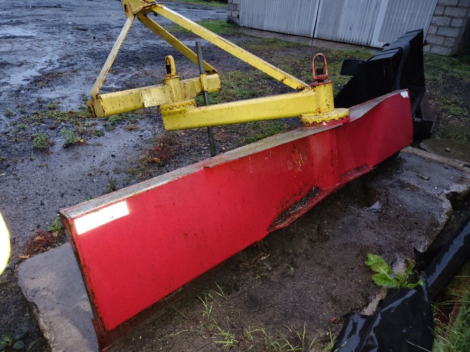 Pług , równiarka do ciągnika