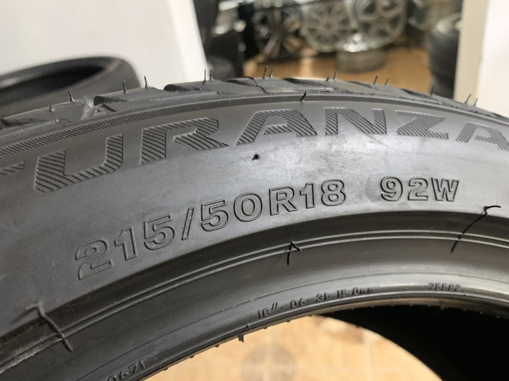 Комплект літніх шин 215/50/18 92W Bridgestone TURANZA T001