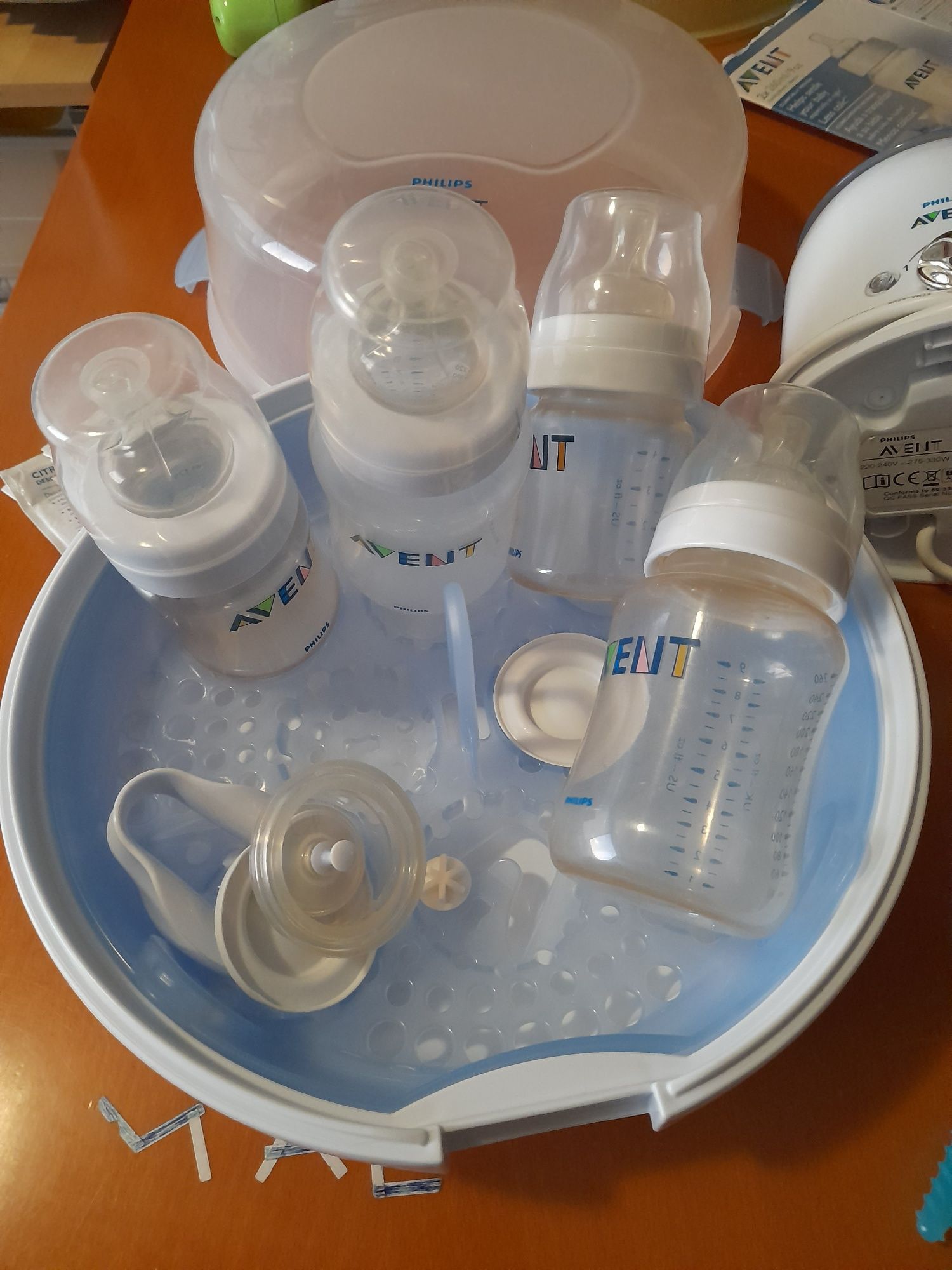 Conjunto biberões, aquecedor e esterilizador