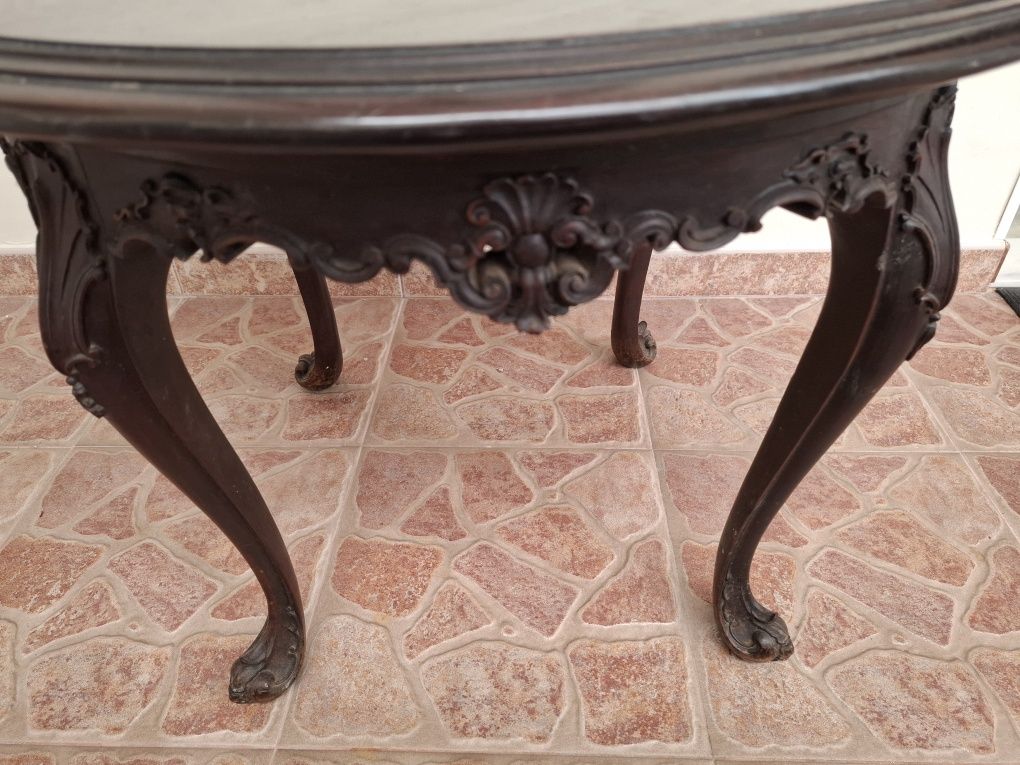Mesa de centro antiga