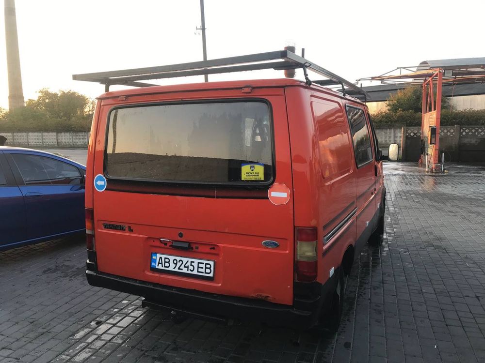 Ford Transit 1991 рік. Газ/бензин