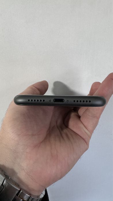 Корпус iPhone 11