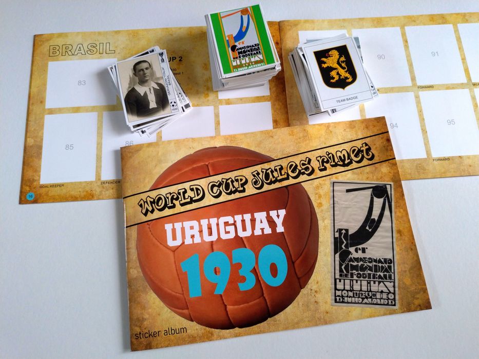 Set Uruguay 30 + Sweden 58 WORLD CUP SOCCER ALBUMS