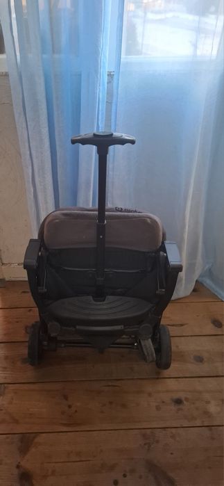 Cadeira de passeio de criança em bom estado